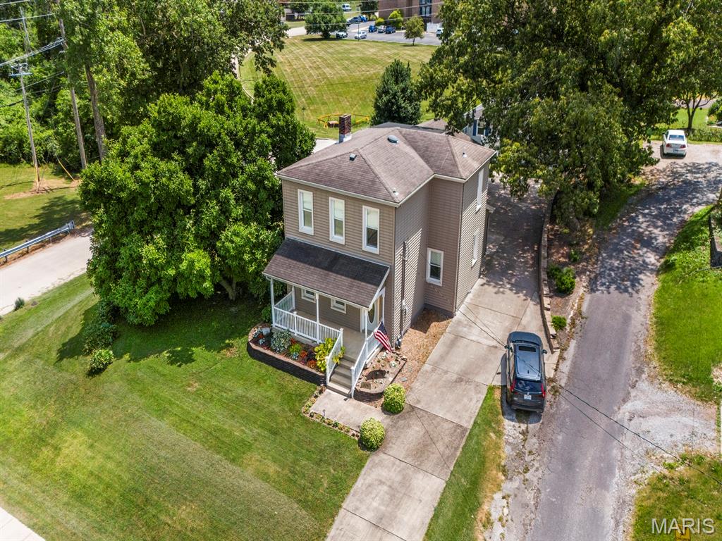 220 W Cleveland Avenue
