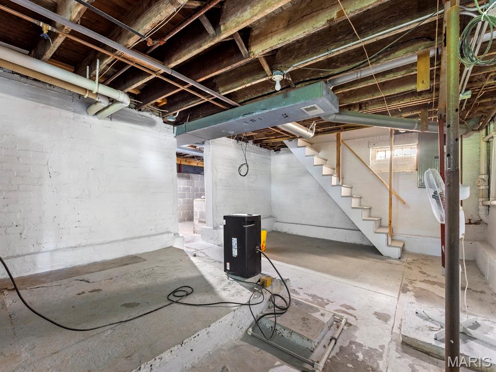 220 W Cleveland Avenue