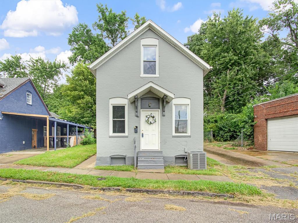 508 Freeburg Avenue