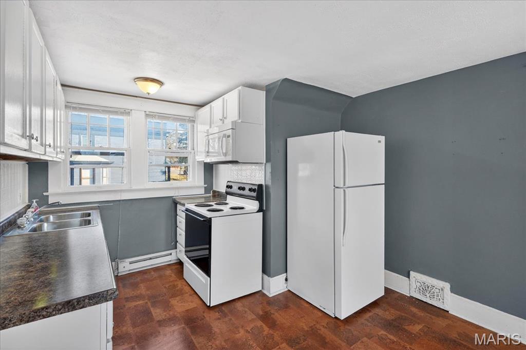 221 Lebanon Avenue