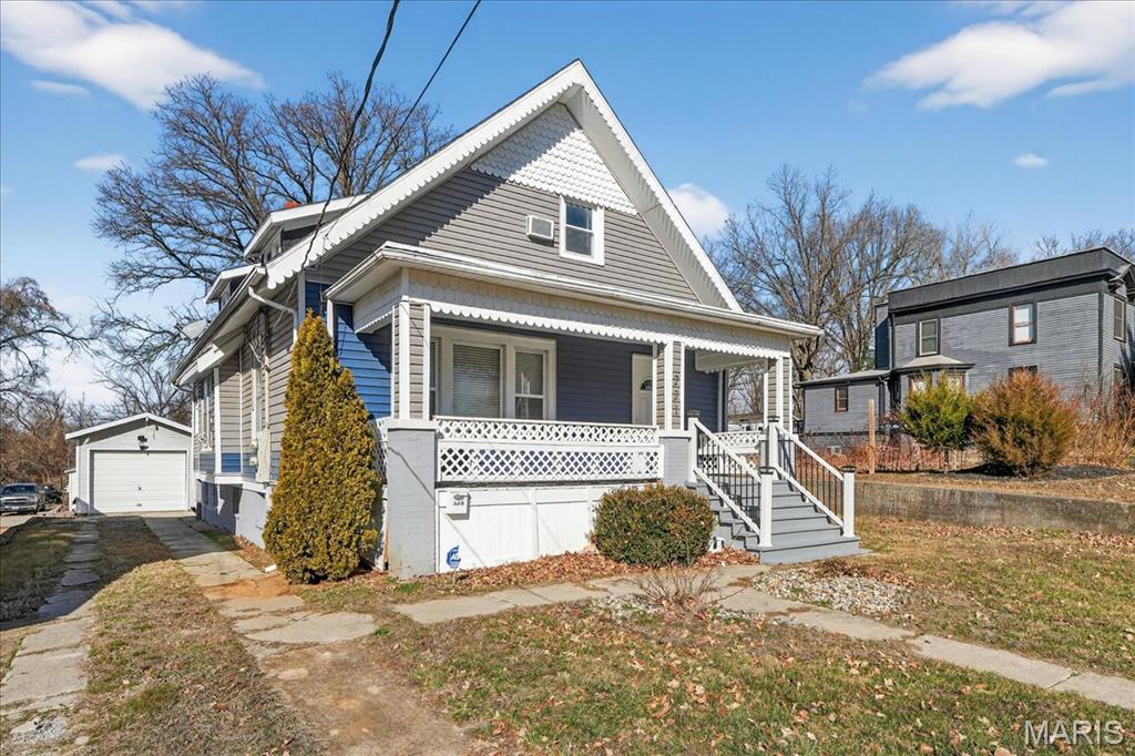221 Lebanon Avenue