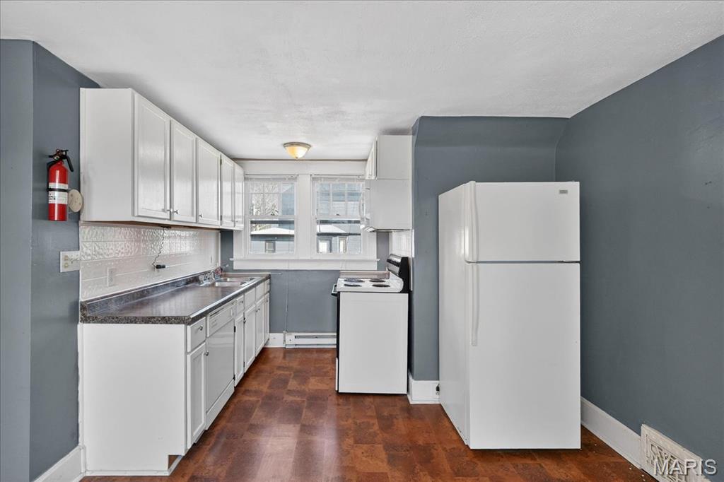 221 Lebanon Avenue