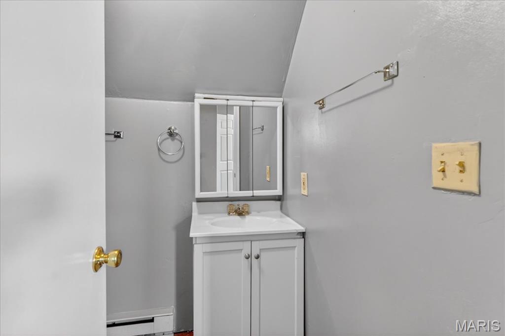 221 Lebanon Avenue