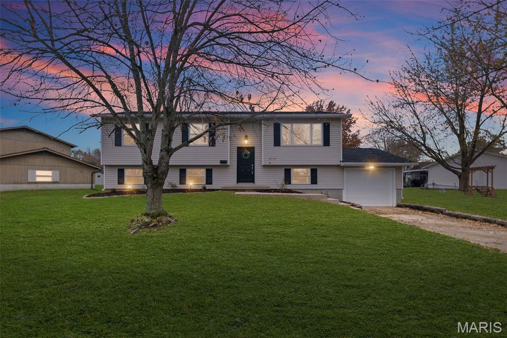 4714 Snow White Terrace