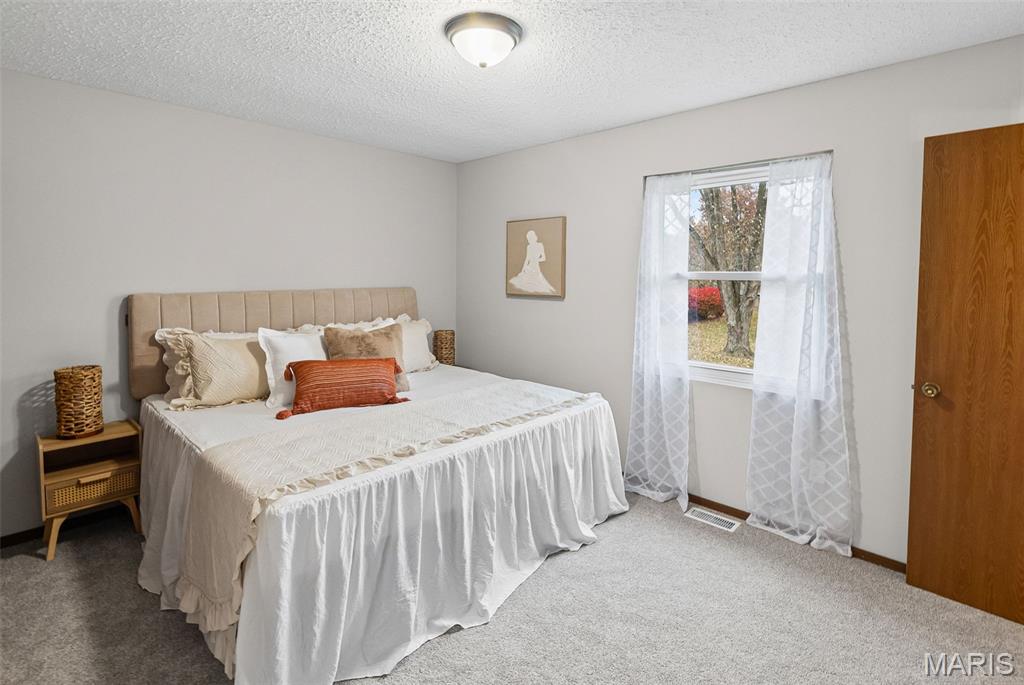 4714 Snow White Terrace