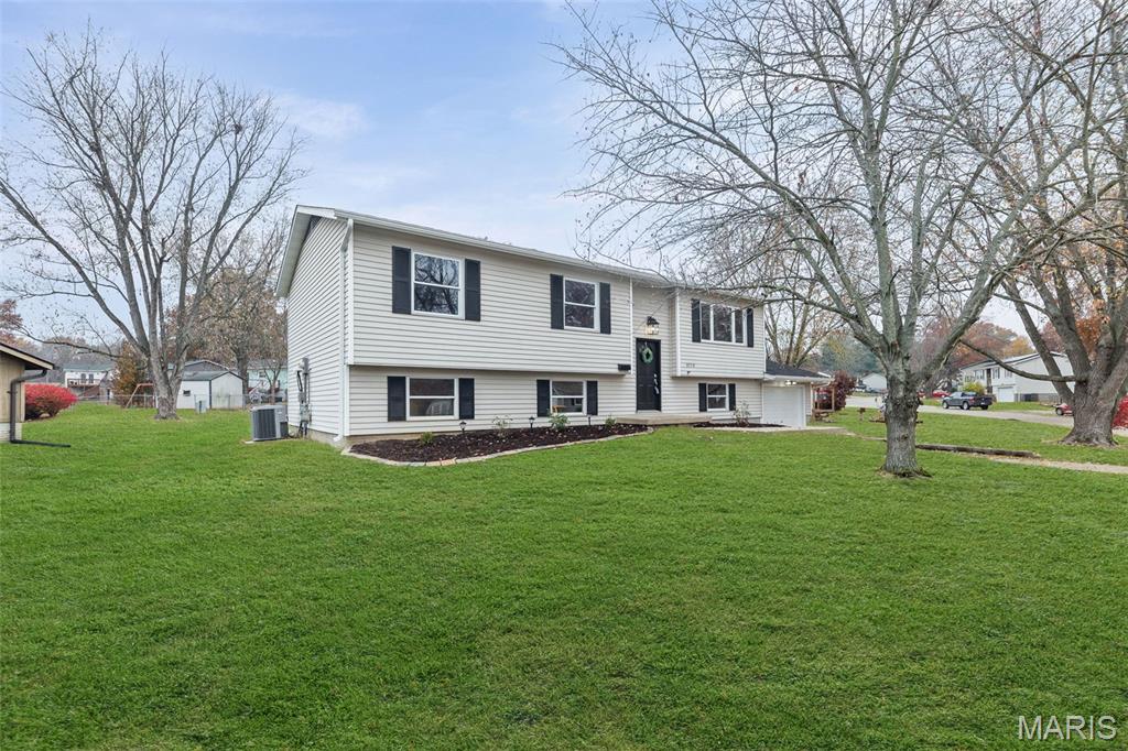 4714 Snow White Terrace