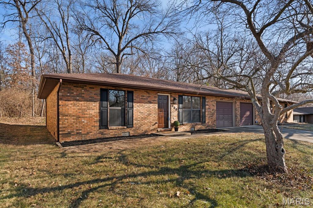 108 Christine Boulevard