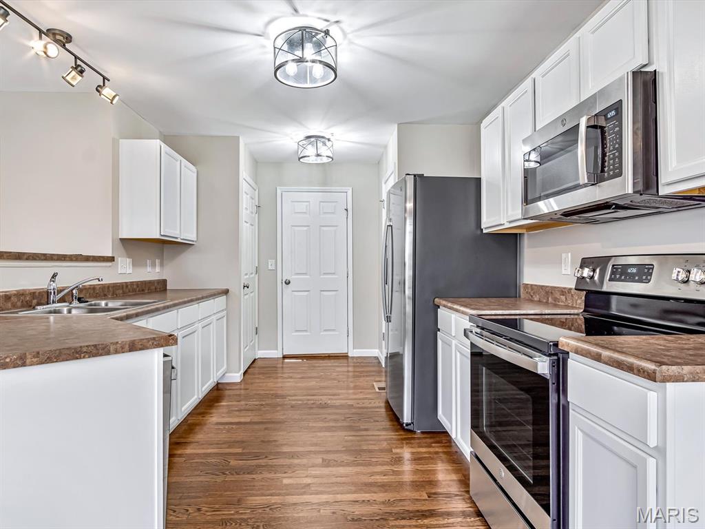 863 Harbor Woods Drive