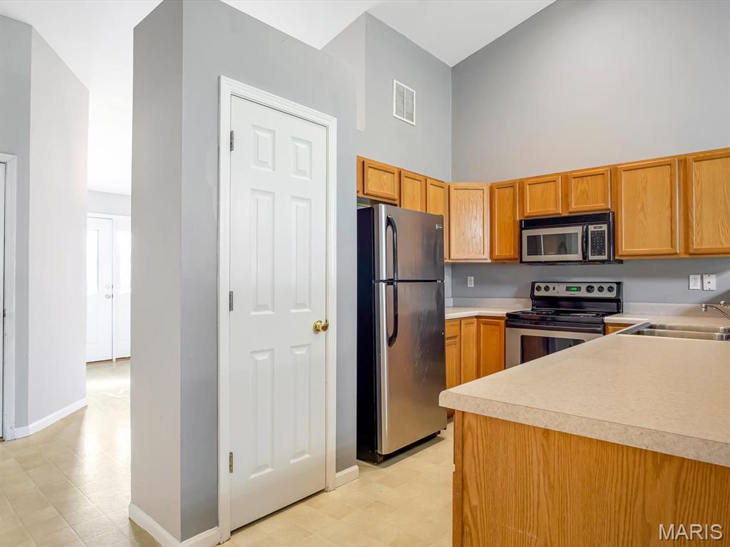 10918 Kentfield Drive