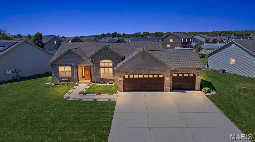 2742 London Lane