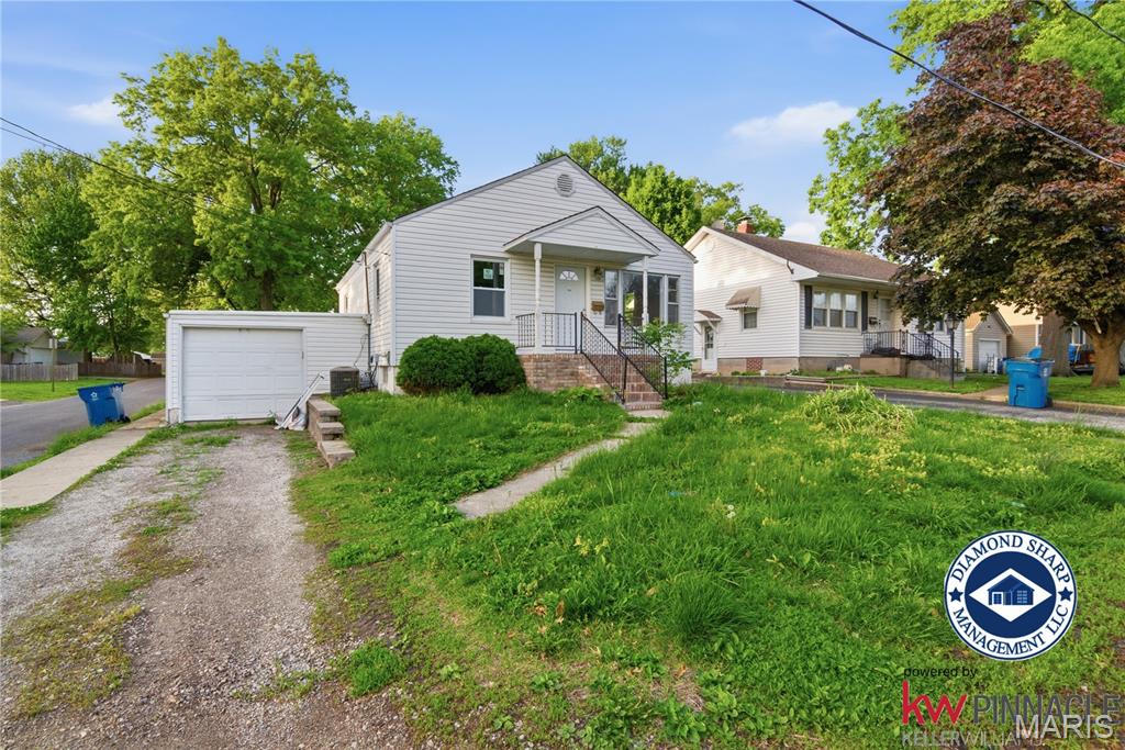 128 Mounds Avenue