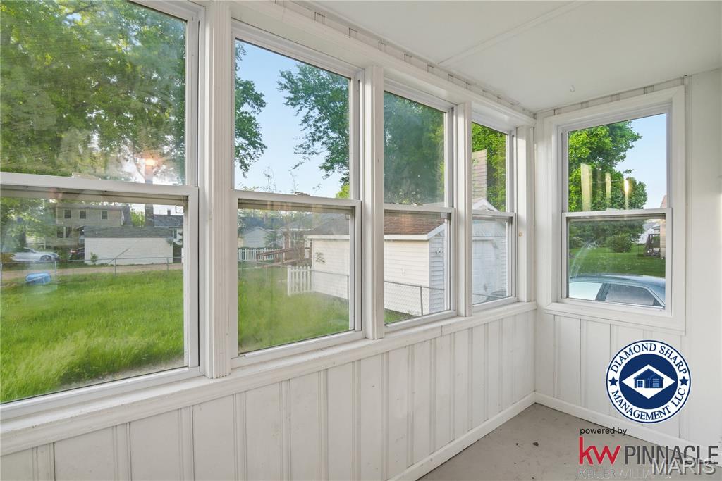128 Mounds Avenue