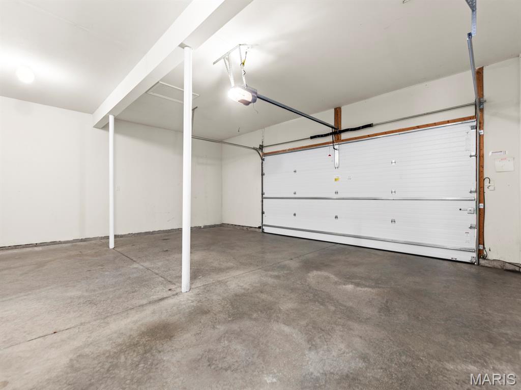 933 Georgetowne Drive
