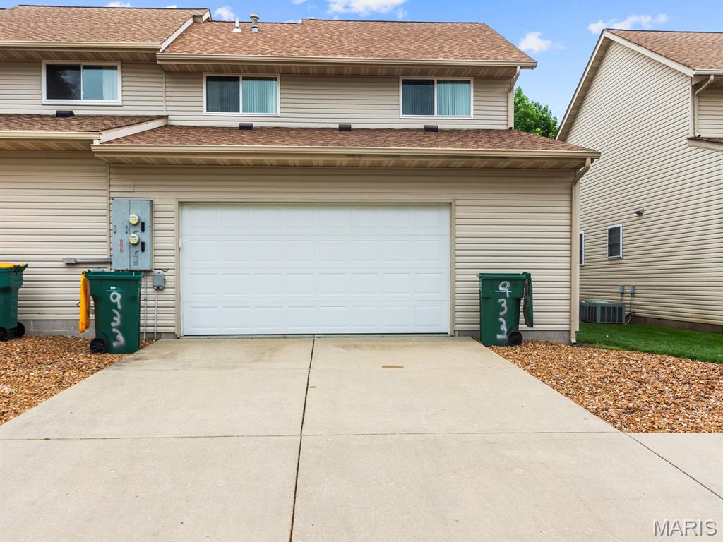 933 Georgetowne Drive