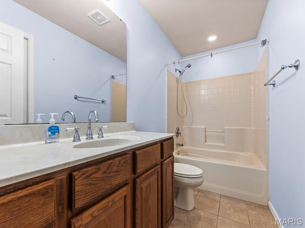 933 Georgetowne Drive