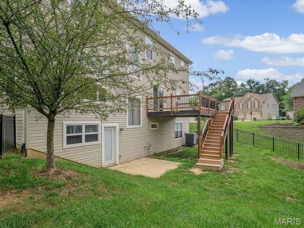 1200 Gregerson Ct Court