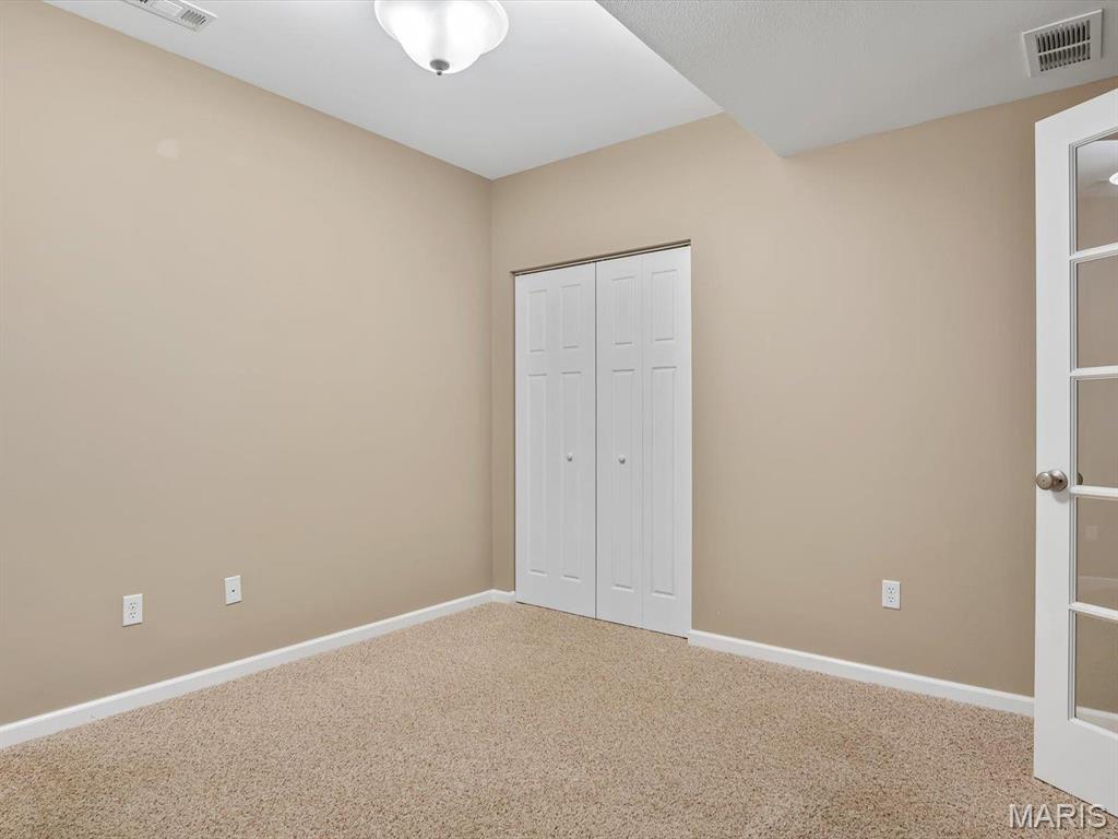1200 Gregerson Ct Court