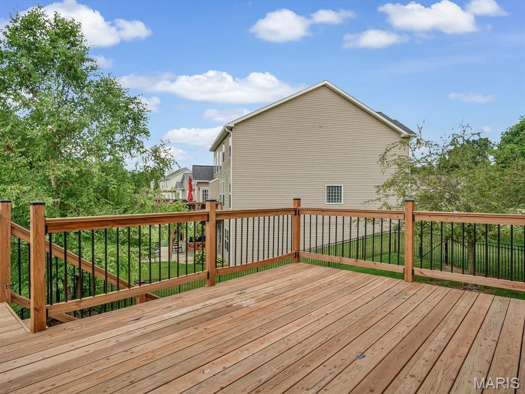 1200 Gregerson Ct Court