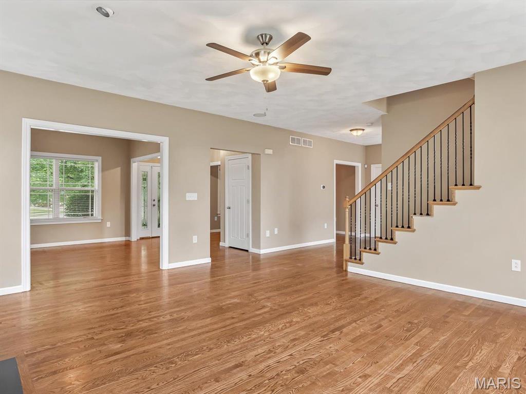 1200 Gregerson Ct Court