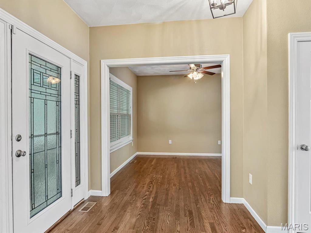 1200 Gregerson Ct Court