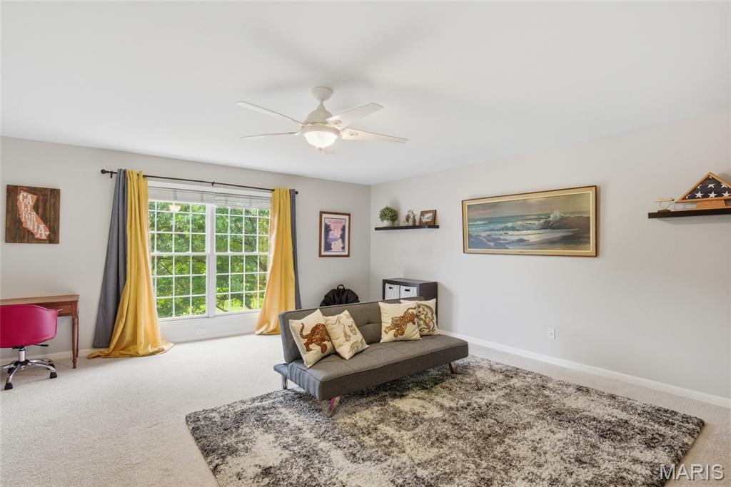 207 Knollhaven Trail