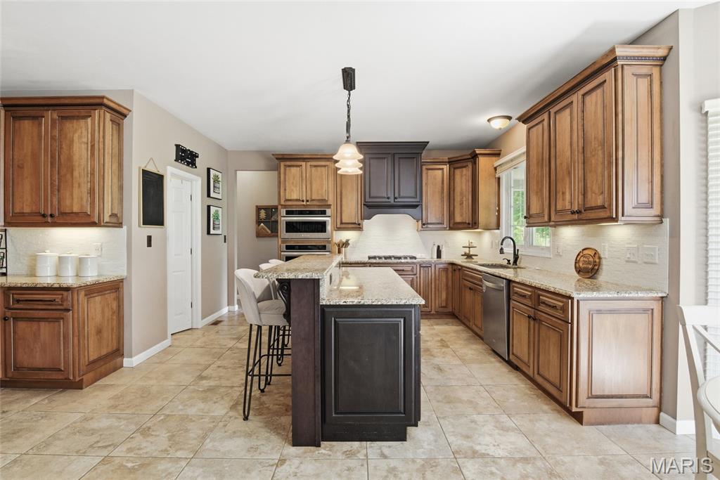 207 Knollhaven Trail