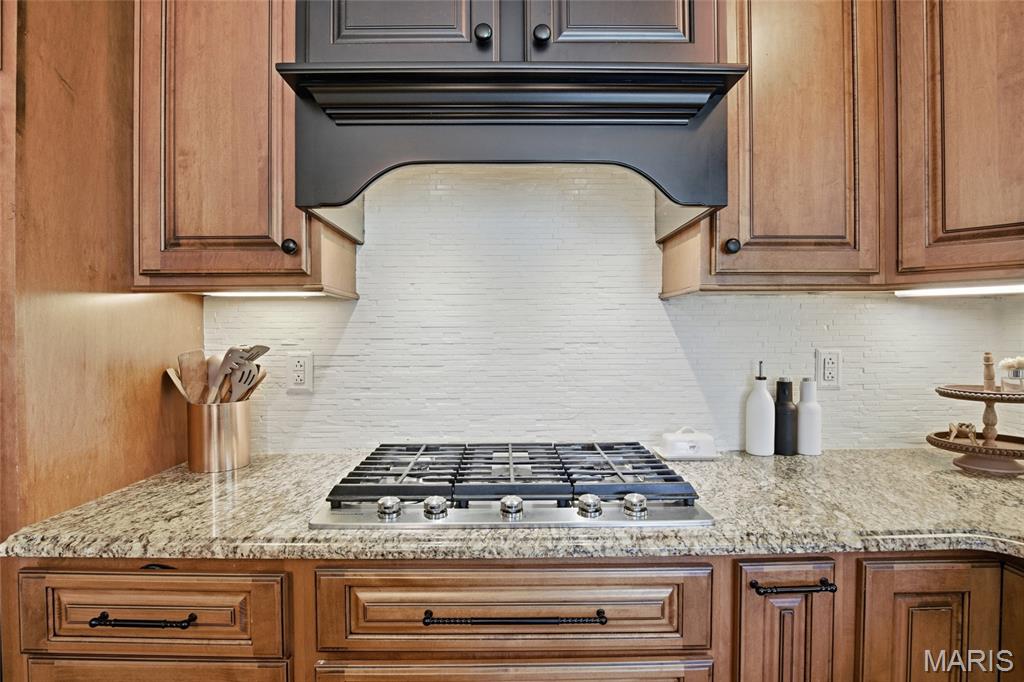 207 Knollhaven Trail