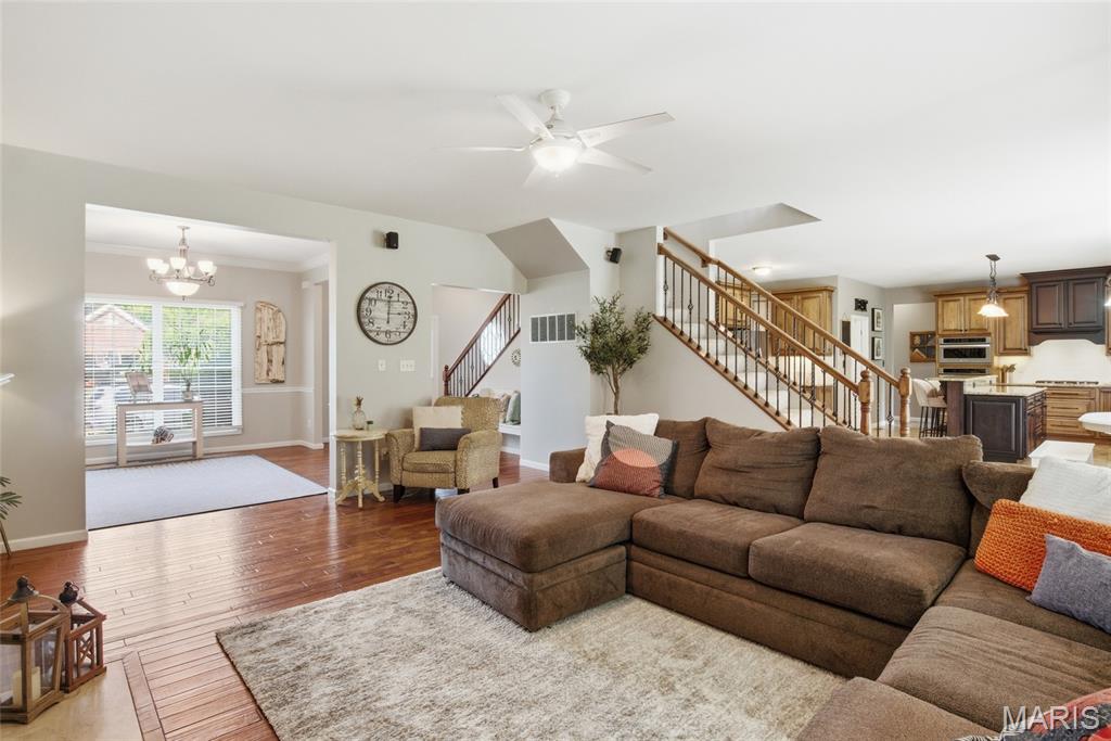 207 Knollhaven Trail