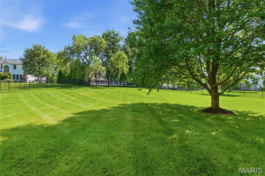 207 Knollhaven Trail