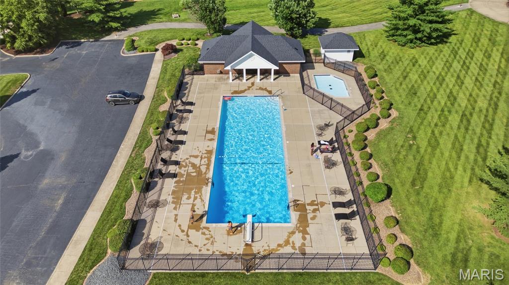 207 Knollhaven Trail