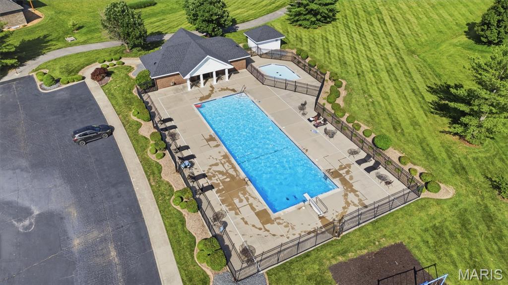 207 Knollhaven Trail