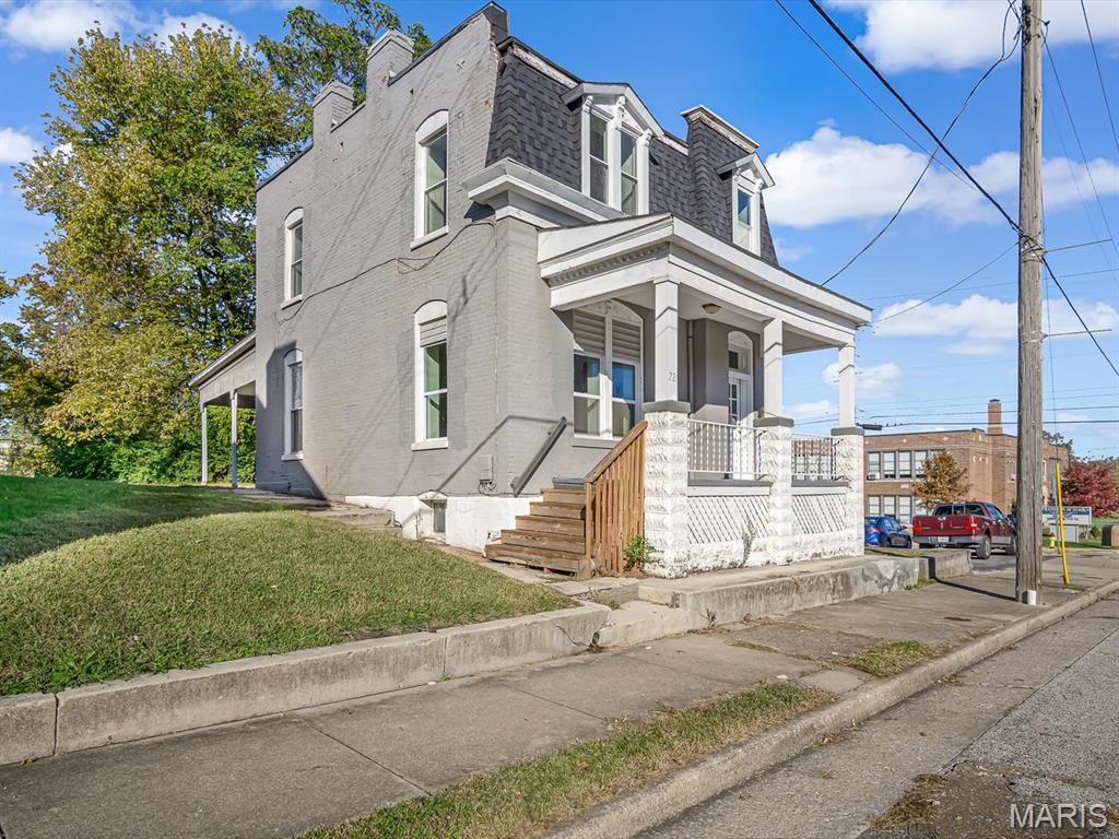 221 N 2nd Street