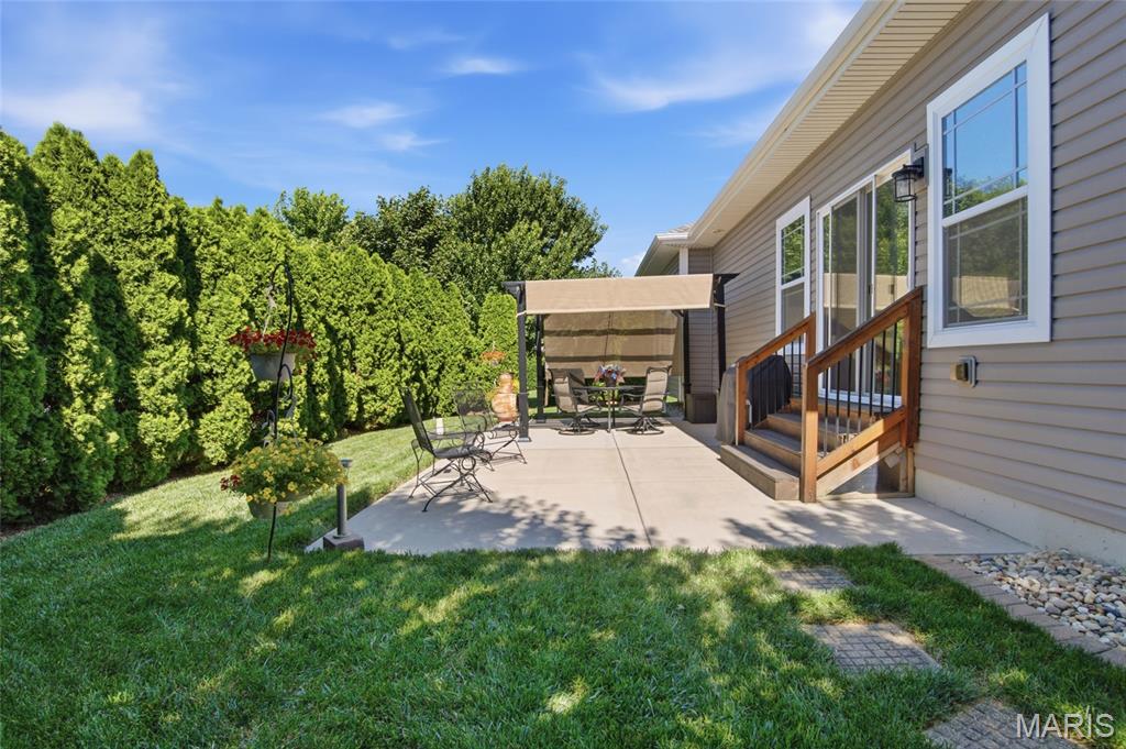 608 Willowbrook Way
