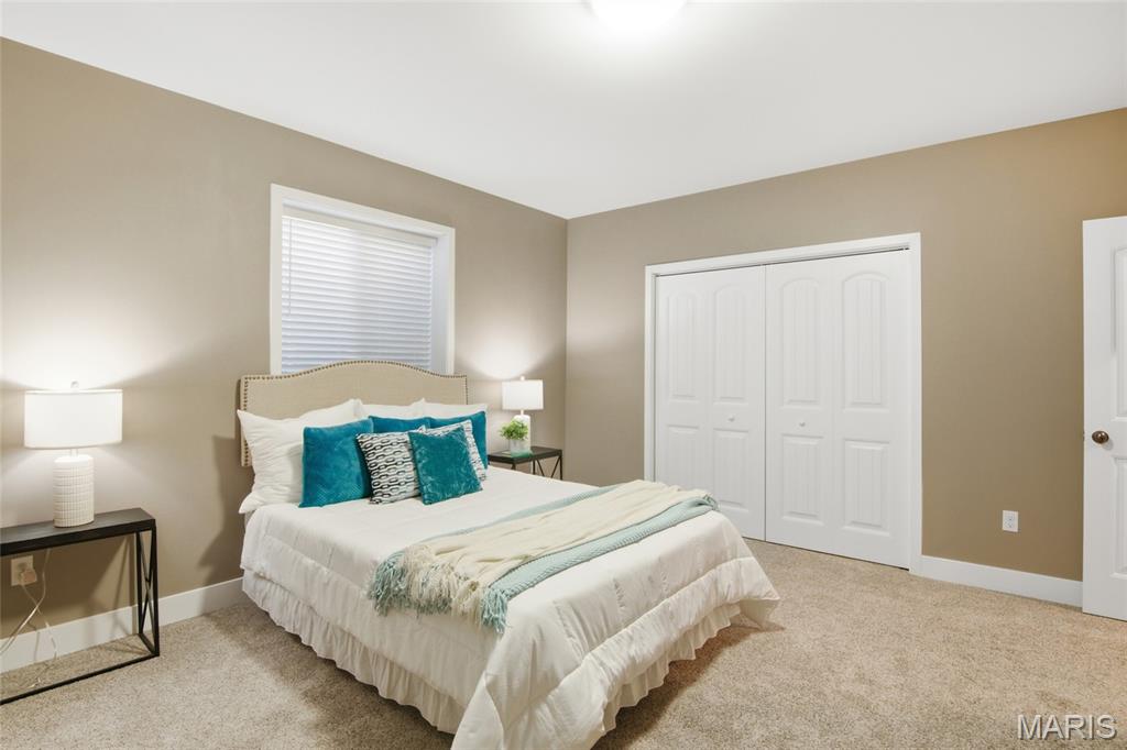 608 Willowbrook Way