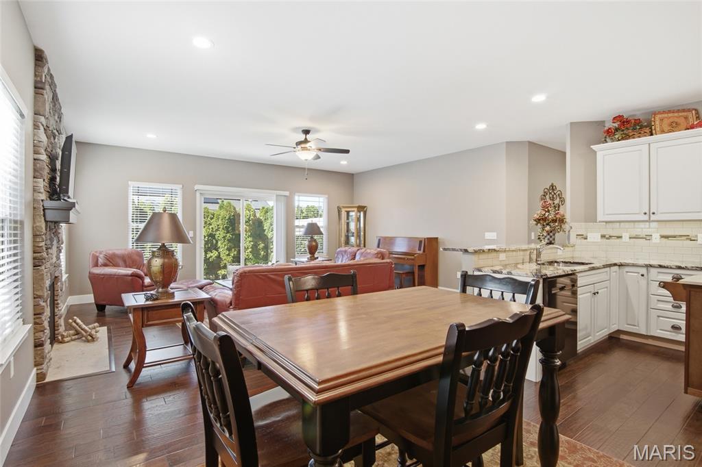 608 Willowbrook Way