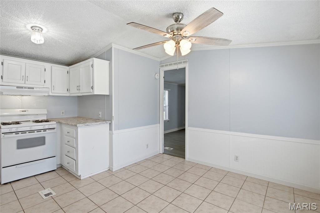 1805 Creekview Drive