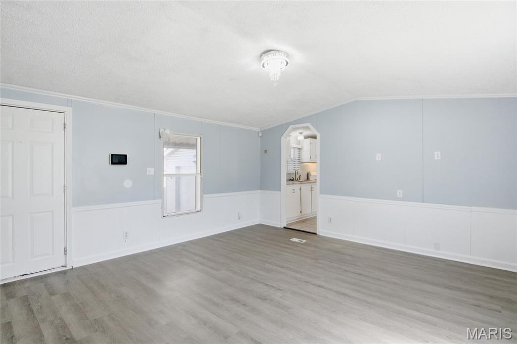 1805 Creekview Drive
