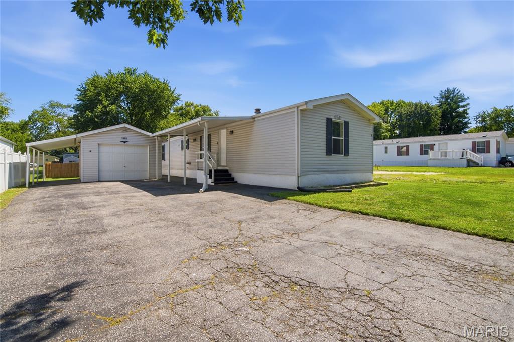 1805 Creekview Drive