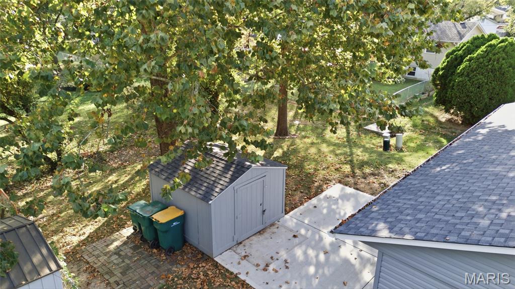 803 W Nixon Drive