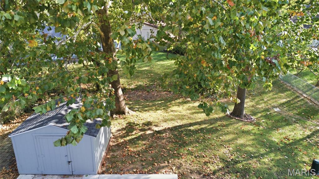 803 W Nixon Drive
