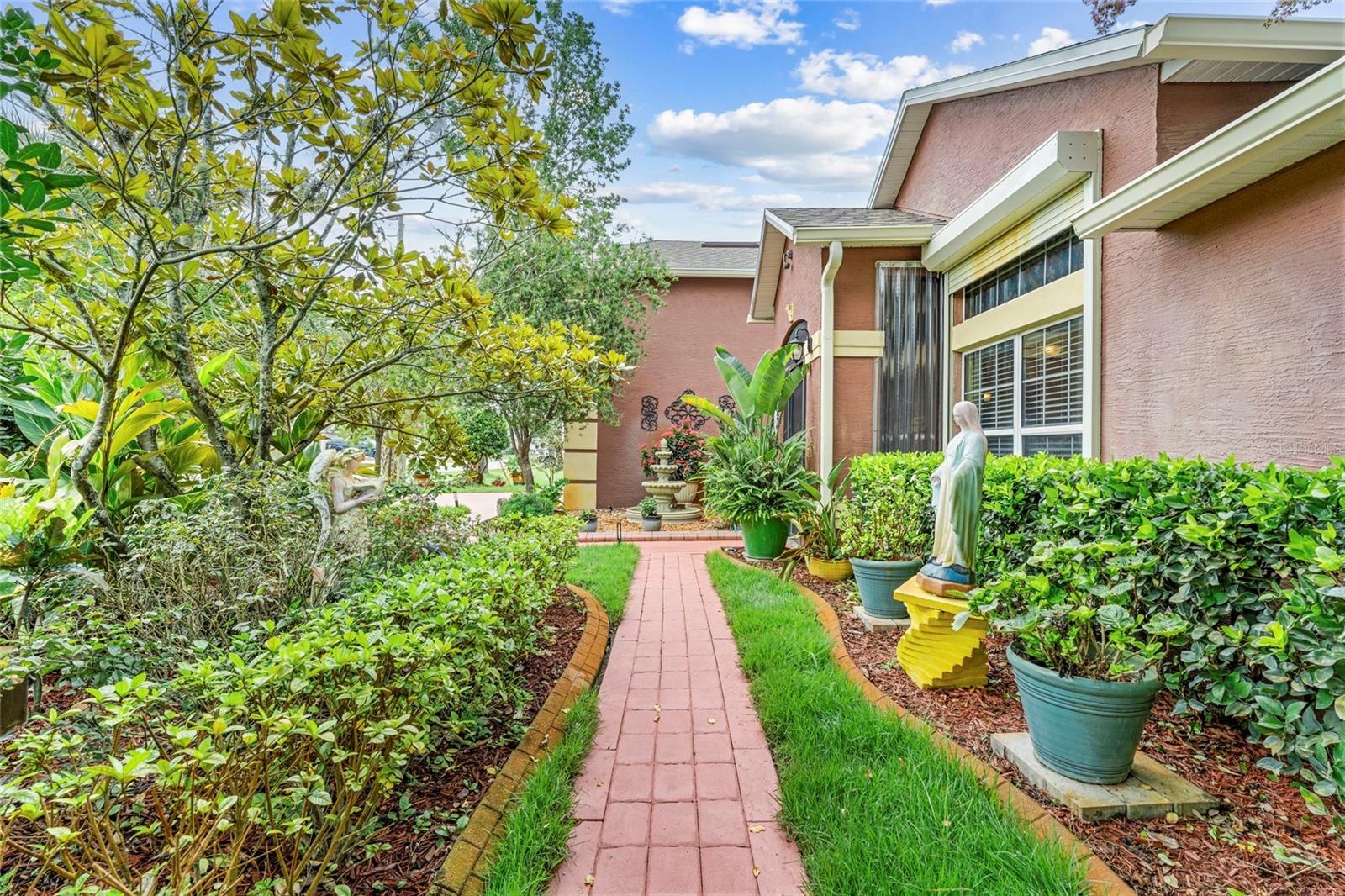 3 SEA BOARD CT