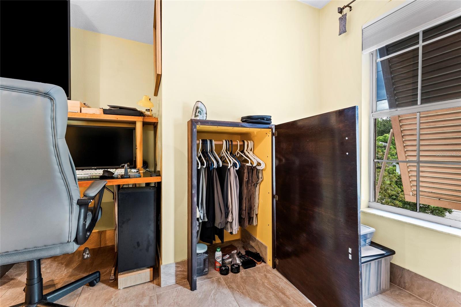 3 SEA BOARD CT