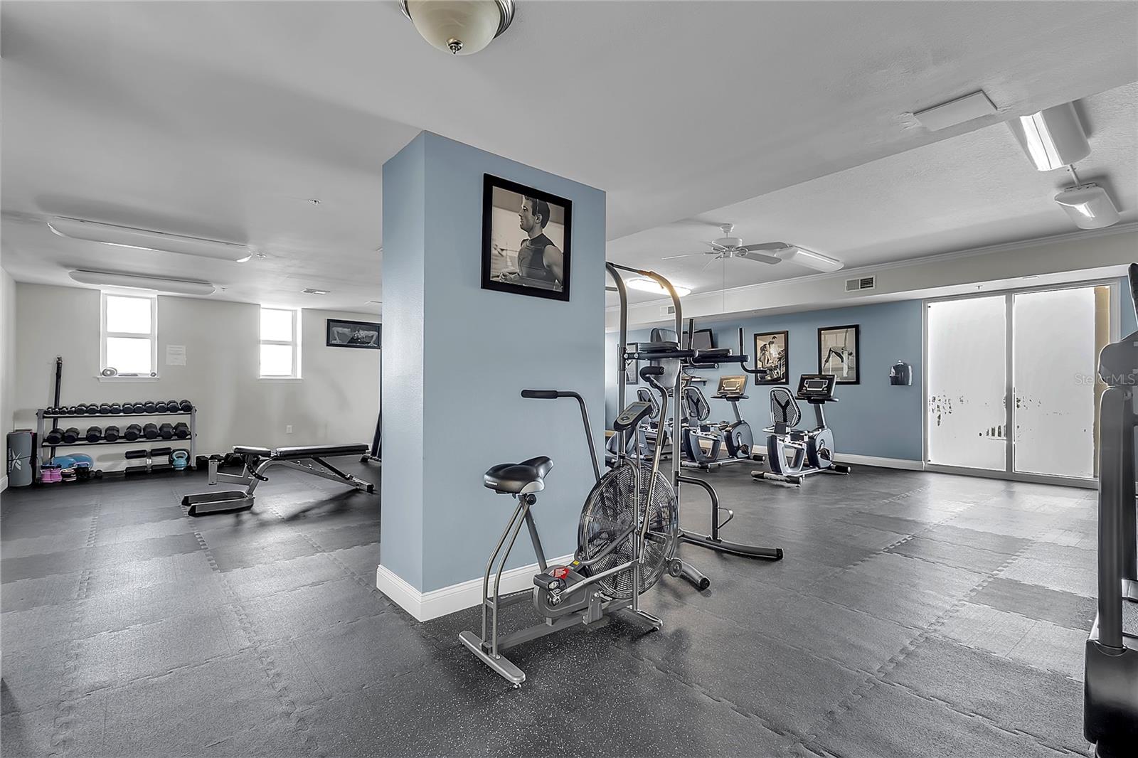 2801 S RIDGEWOOD AVE #502