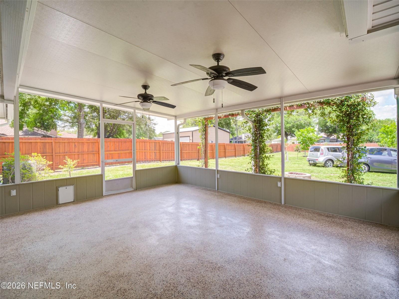1202 DORWINION DR