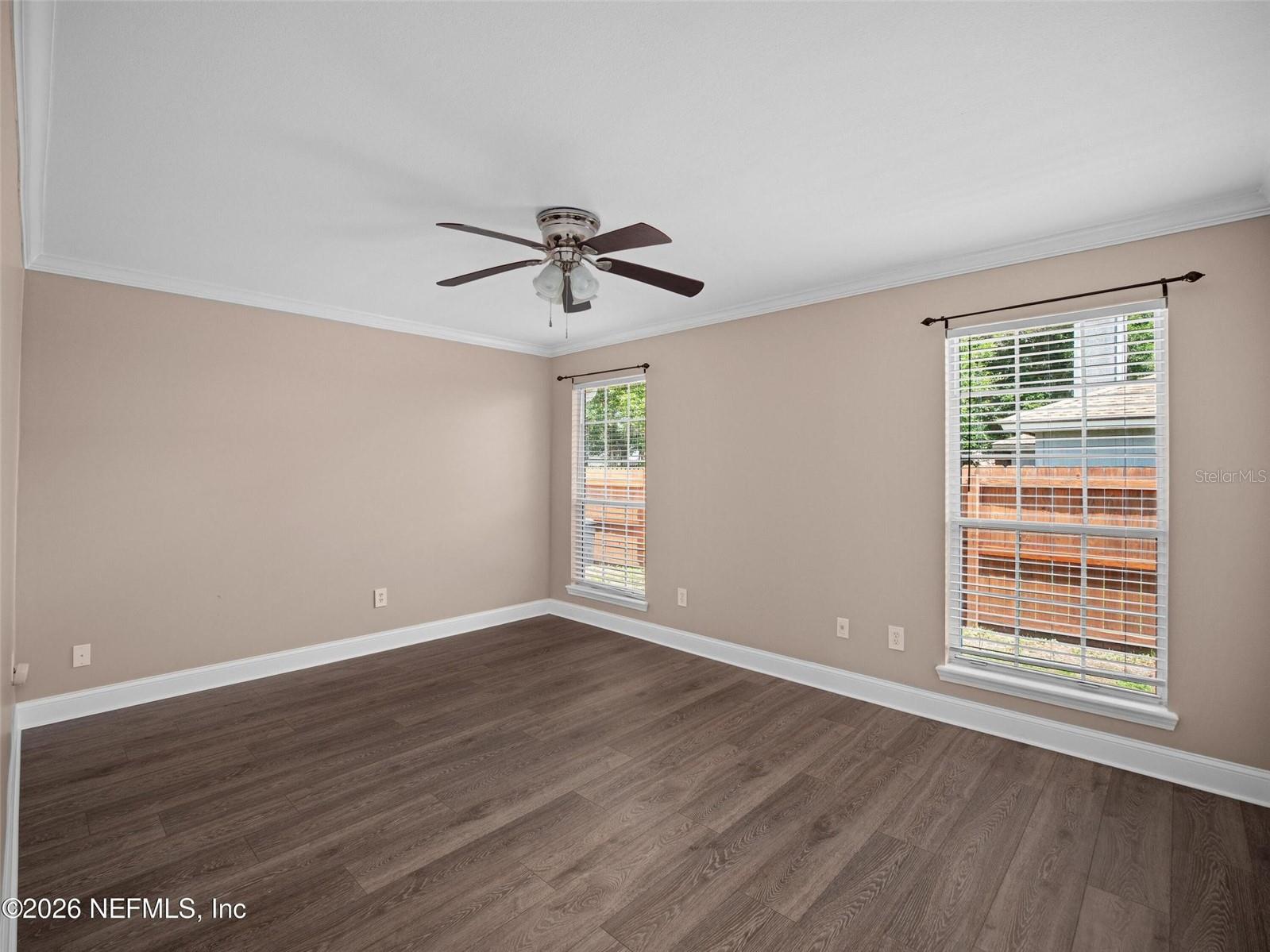 1202 DORWINION DR