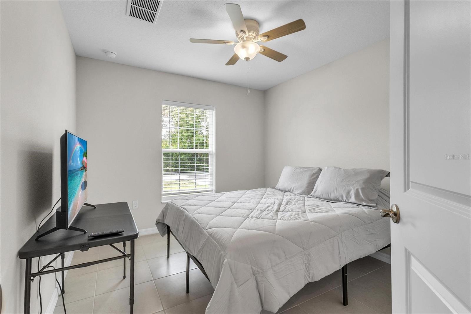 63 PRESIDENT LN