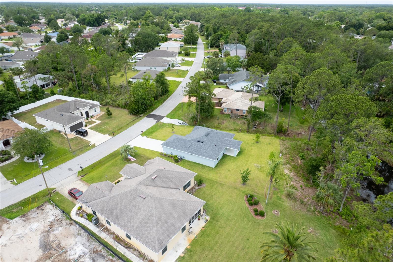 63 PRESIDENT LN