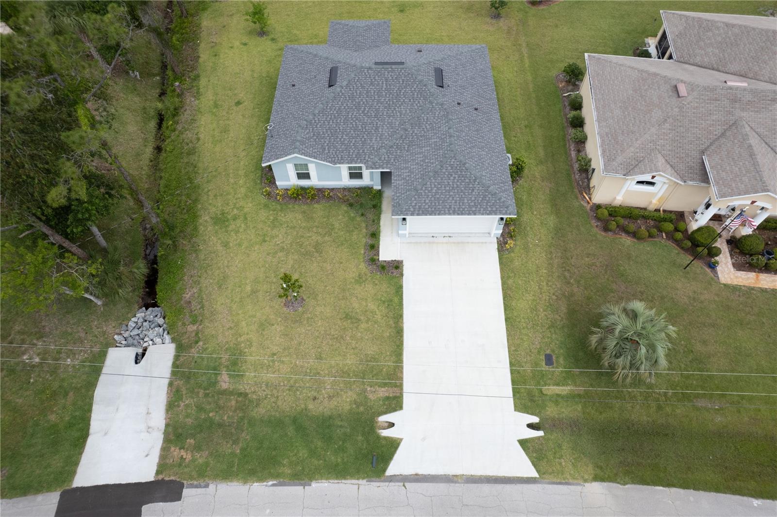 63 PRESIDENT LN