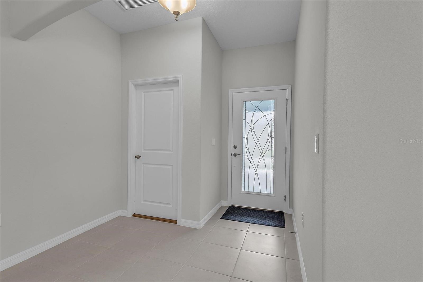 63 PRESIDENT LN