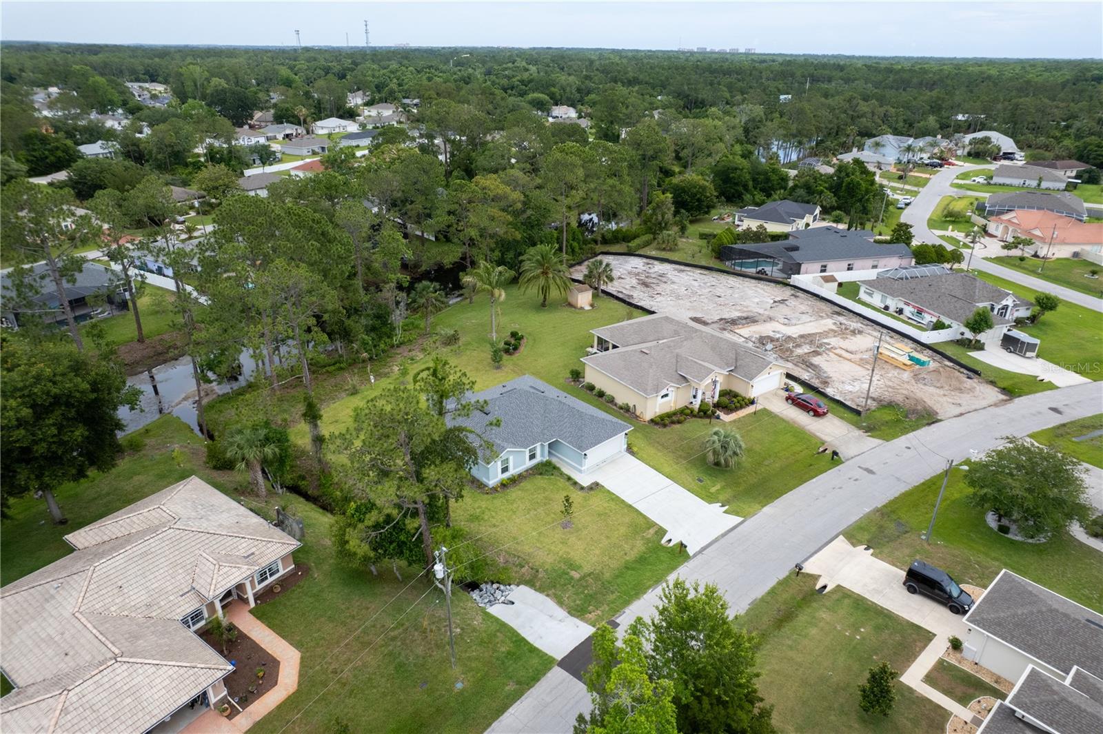 63 PRESIDENT LN